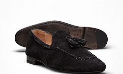 Tassel schwarz nach Maß